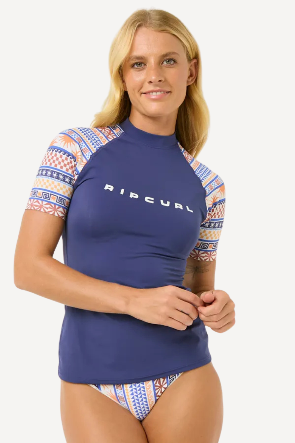 T-shirt de bain anti-UV pour femme, manches courtes, UPF 50+, avec motifs colorés de Rip Curl.